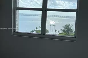 770 Claughton Island Dr, Miami, FL 33131 - Photo 15