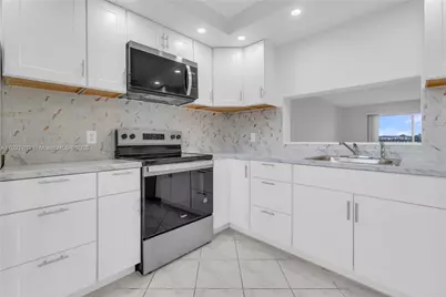 12950 SW 13th St #309D, Pembroke Pines, FL 33027 - Photo 11