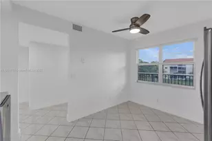 12950 SW 13th St, Pembroke Pines, FL 33027 - Photo 9