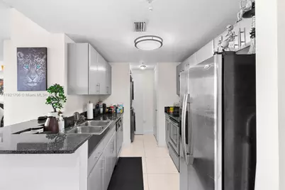 1871 NW S River Dr #1402, Miami, FL 33125 - Photo 9