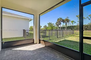 400 SE Mulberry Wy, Port Saint Lucie, FL 34984 - Photo 29