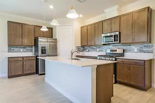 400 SE Mulberry Wy, Port Saint Lucie, FL 34984 - Photo 9