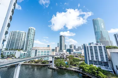 31 SE 5 St #1603, Miami, FL 33131 - Photo 1