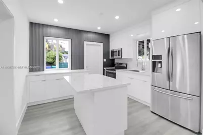 745 NW 140th St, Miami, FL 33168 - Photo 11