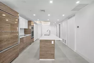 460 NE 28th St, Miami, FL 33137 - Photo 17