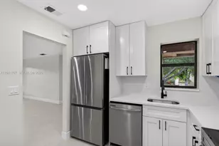 3697 Cocoplum Cir, Coconut Creek, FL 33063 - Photo 5
