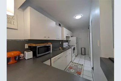 100 Lincoln Rd #904, Miami Beach, FL 33139 - Photo 13