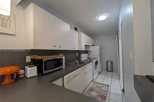 100 Lincoln Rd, Miami Beach, FL 33139 - Photo 13