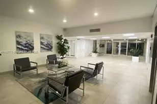 401 Golden Isles Dr, Hallandale Beach, FL 33009 - Photo 11