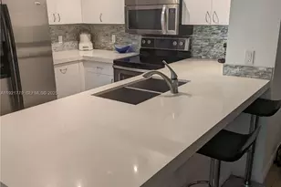 19901 E Country Club Dr, Aventura, FL 33180 - Photo 1