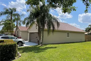 1972 Oak Berry Cir, Wellington, FL 33414 - Photo 5