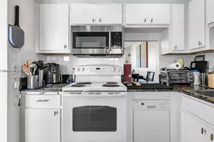 2223 Park Ln, Hollywood, FL 33021 - Photo 3