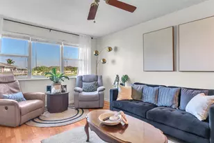 2223 Park Ln, Hollywood, FL 33021 - Photo 5