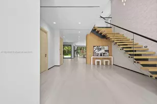 618 NE 17th Way, Fort Lauderdale, FL 33304 - Photo 3