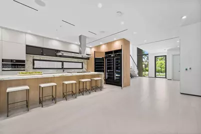 618 NE 17th Way, Fort Lauderdale, FL 33304 - Photo 11