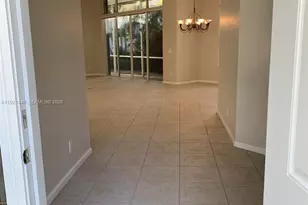 2518 Bay Pointe Ct, Weston, FL 33327 - Photo 7