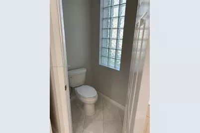 2518 Bay Pointe Ct, Weston, FL 33327 - Photo 21
