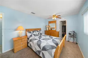 7831 NW 46th Ct, Lauderhill, FL 33351 - Photo 17