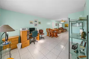 7831 NW 46th Ct, Lauderhill, FL 33351 - Photo 5