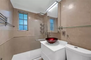 1605 Lenox Ave., Miami Beach, FL 33139 - Photo 19