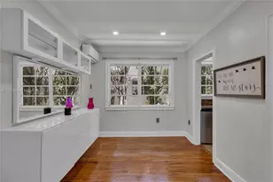 1605 Lenox Ave., Miami Beach, FL 33139 - Photo 5