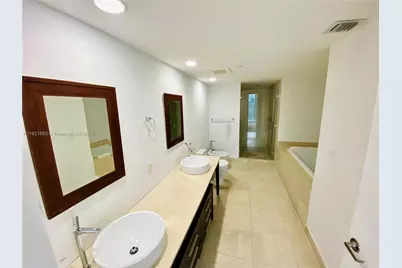 475 Brickell Ave #3715, Miami, FL 33131 - Photo 13