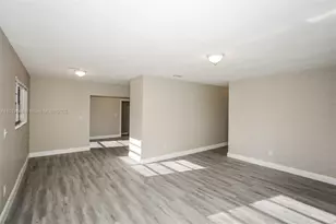 5835 SW 117th Ave, Miami, FL 33183 - Photo 3