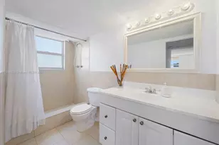 2851 NE 183rd St, Aventura, FL 33160 - Photo 19
