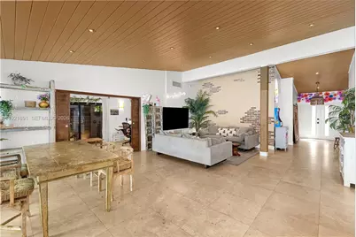 301 NE 115th St, Miami, FL 33161 - Photo 7