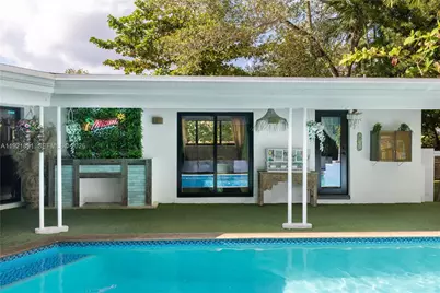301 NE 115th St, Miami, FL 33161 - Photo 31