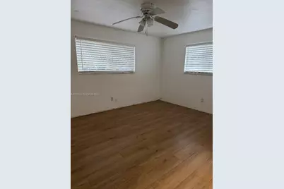 640 N 71st Ter, Hollywood, FL 33024 - Photo 9