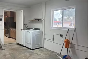 640 N 71st Terrace, Hollywood, FL 33024 - Photo 35