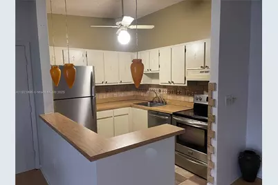 911 NE 199th St #203-14, Miami, FL 33179 - Photo 5