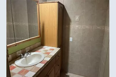911 NE 199th St #203-14, Miami, FL 33179 - Photo 11