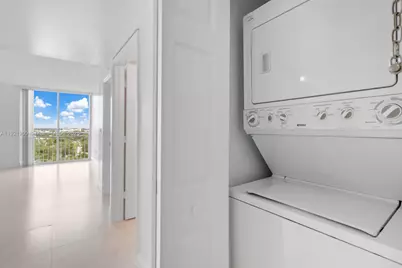 3000 Coral Way #1207, Miami, FL 33145 - Photo 11
