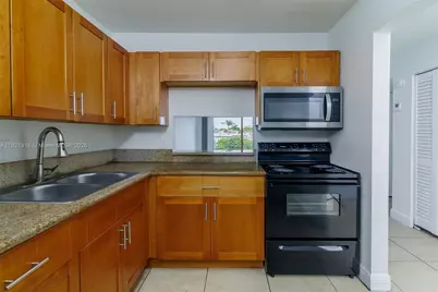 4804 NW 79th Ave #308, Doral, FL 33166 - Photo 3