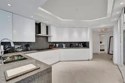 21200 The Point #403, Aventura, FL 33180 - Photo 37