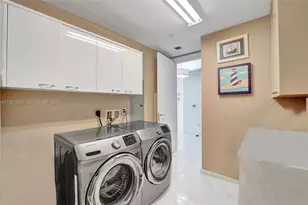15811 Collins Ave, Sunny Isles Beach, FL 33160 - Photo 29