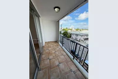 7850 Byron Ave #403, Miami Beach, FL 33141 - Photo 11