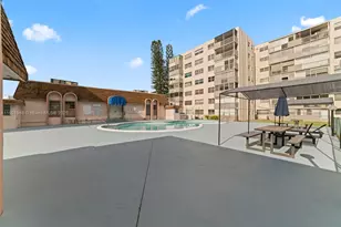 16450 Miami Dr, North Miami Beach, FL 33162 - Photo 3