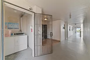 16450 Miami Dr, North Miami Beach, FL 33162 - Photo 7