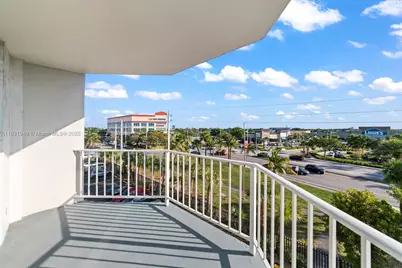 16710 NE 9th Ave #408, North Miami Beach, FL 33162 - Photo 17