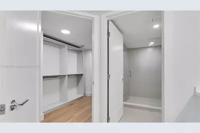 555 NE 34th St #204, Miami, FL 33137 - Photo 11