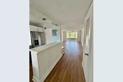 8350 Sunrise Lakes Blvd #202, Sunrise, FL 33322 - Photo 3