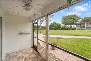 8940 S Hollybrook Blvd, Pembroke Pines, FL 33025 - Photo 29