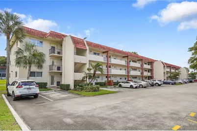 8940 S Hollybrook Blvd #109, Pembroke Pines, FL 33025 - Photo 1