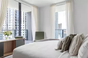 159 NE 6th St, Miami, FL 33132 - Photo 11