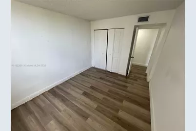 [Address not provided], North Miami, FL 33161 - Photo 17