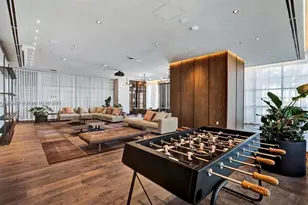 159 NE 6th St, Miami, FL 33132 - Photo 15