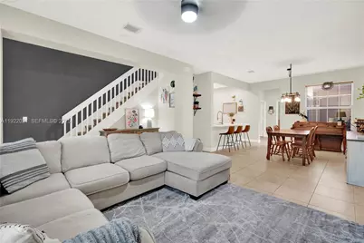 1121 SW 147th Ter, Pembroke Pines, FL 33027 - Photo 7